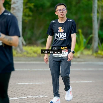 Runner Photo 1971946