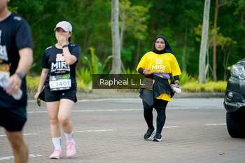 Runner Photo 1974335