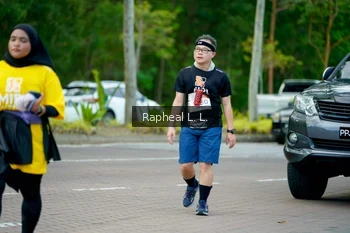 Runner Photo 1974377