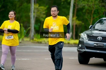 Runner Photo 1975046