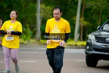 Runner Photo 1975050