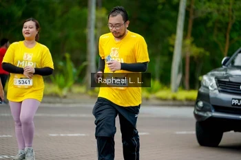 Runner Photo 1975056
