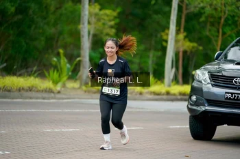 Runner Photo 1975103