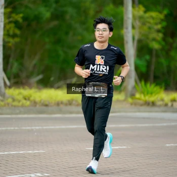 Runner Photo 1976590