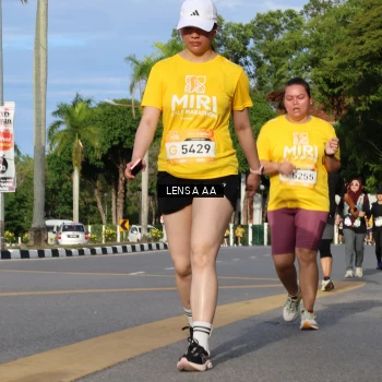 Runner Photo 1987354