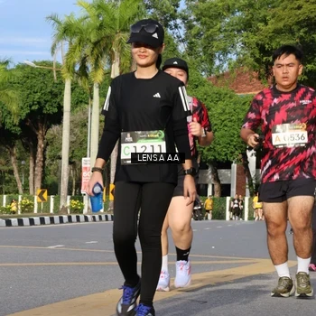Runner Photo 1987374