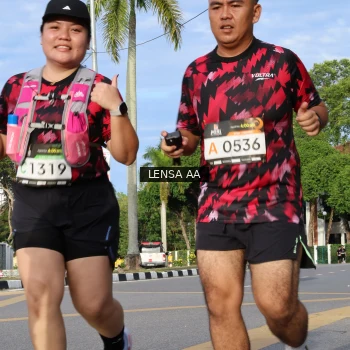 Runner Photo 1987378