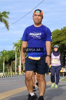 Runner Photo 1987663