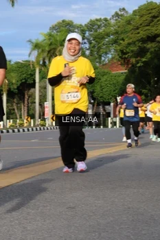 Runner Photo 1987695