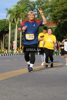 Runner Photo 1987733