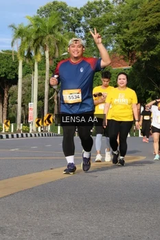 Runner Photo 1987734