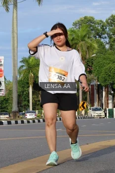 Runner Photo 1987774
