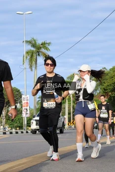 Runner Photo 1987863