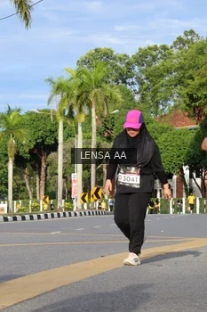 Runner Photo 1987933