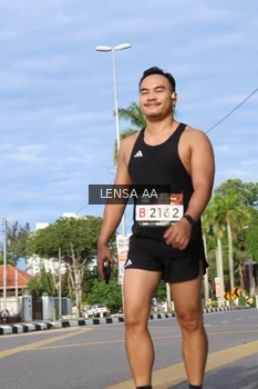 Runner Photo 1988043