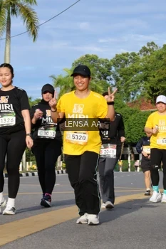 Runner Photo 1988189