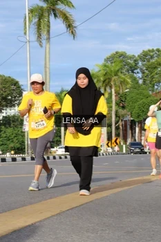 Runner Photo 1988508