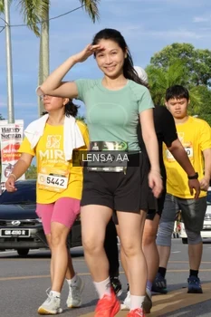 Runner Photo 1988708