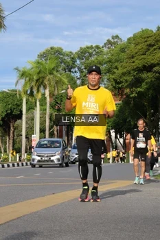 Runner Photo 1988816