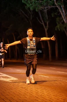 Runner Photo 1988845