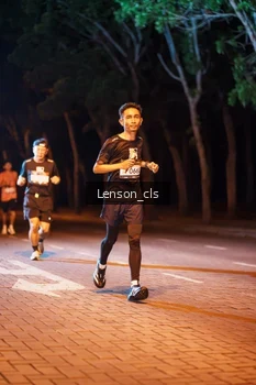 Runner Photo 1988871
