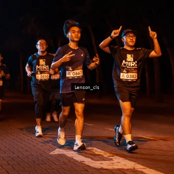 Runner Photo 1988909