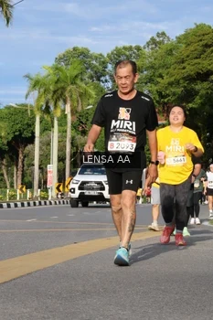 Runner Photo 1989003