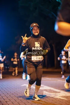 Runner Photo 1989796