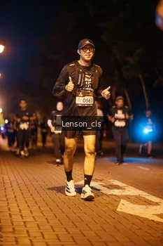 Runner Photo 1989888