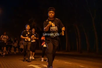 Runner Photo 1990012