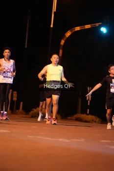 Runner Photo 1990051