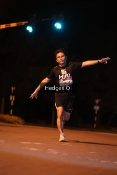 Runner Photo 1990058