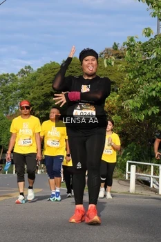 Runner Photo 1990078