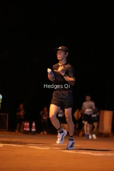 Runner Photo 1990082