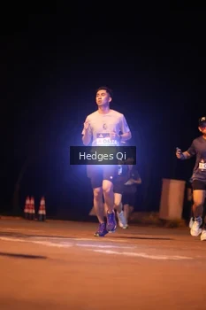 Runner Photo 1990084