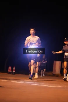Runner Photo 1990086
