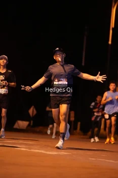 Runner Photo 1990088
