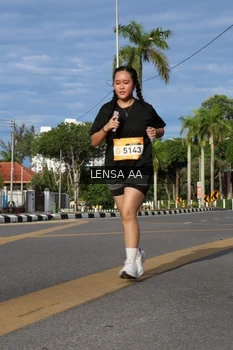 Runner Photo 1990283