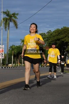 Runner Photo 1990325