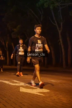 Runner Photo 1990333