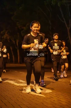 Runner Photo 1990392