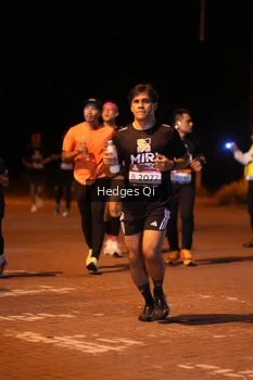 Runner Photo 1990426