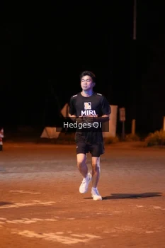 Runner Photo 1990520