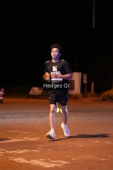 Runner Photo 1990522