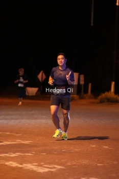 Runner Photo 1990524