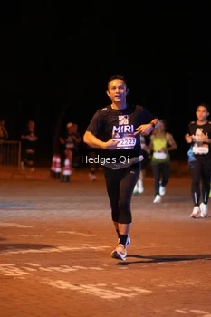 Runner Photo 1990567