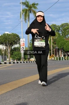 Runner Photo 1990571