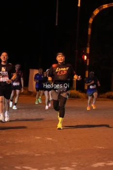 Runner Photo 1990588