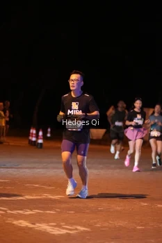 Runner Photo 1990624