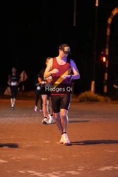 Runner Photo 1990669